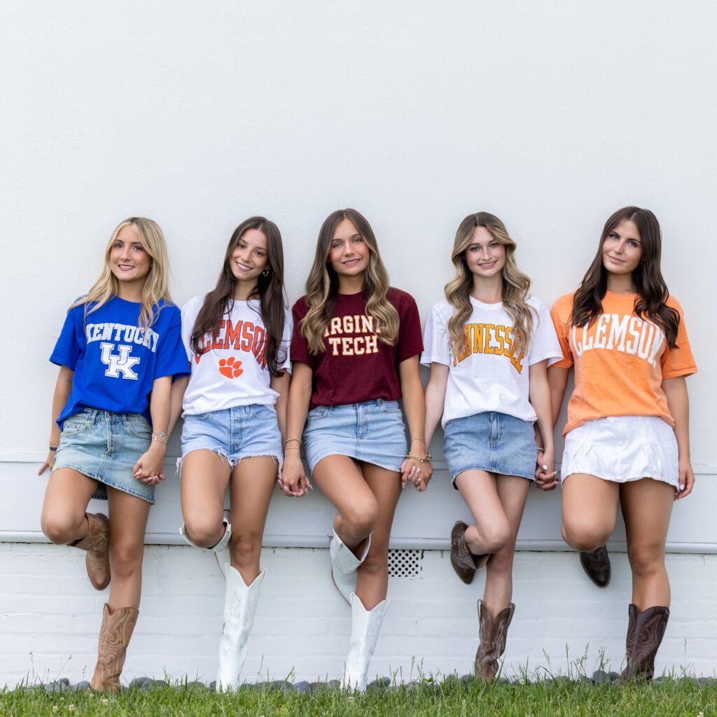 College Shirt Photos with your friends in Ashburn Virginia